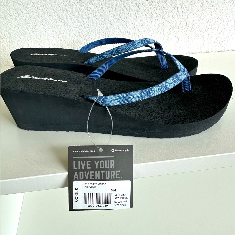 NWT Eddie Bauer wedge flip flops. 9